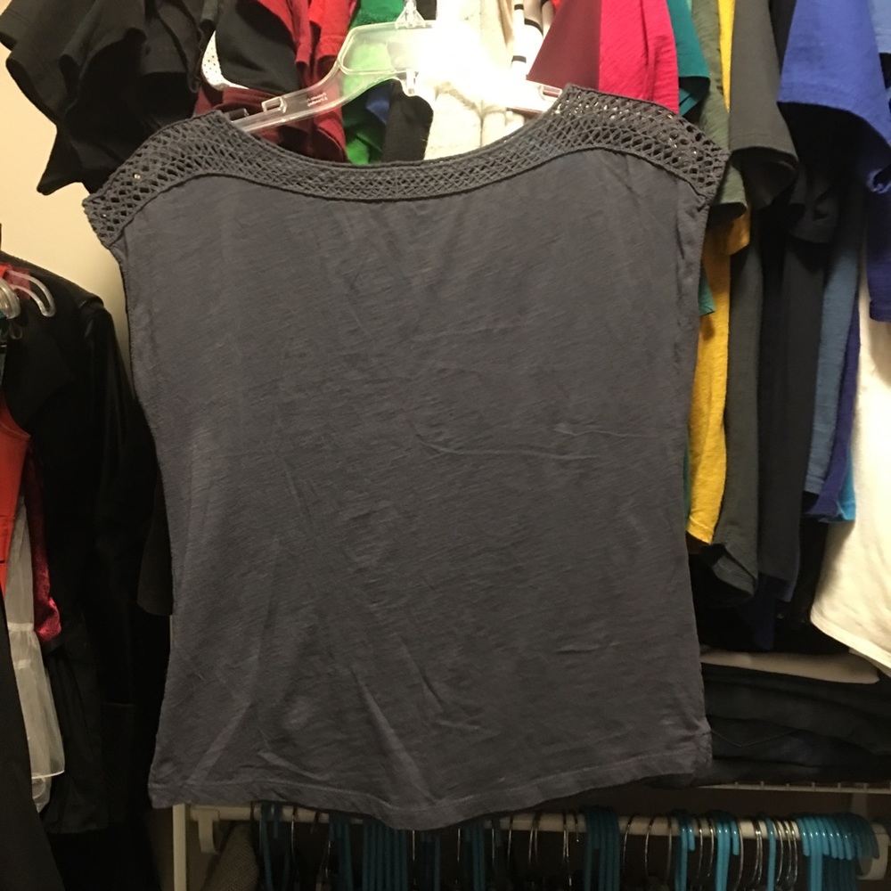 Beautiful Crochet Neck Shirt - Picture 4 of 7